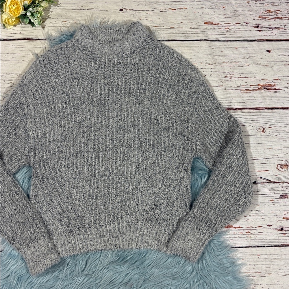 Abercrombie & Fitch Gray Mockneck Knit Fuzzy Soft Sweater - Picture 5 of 7